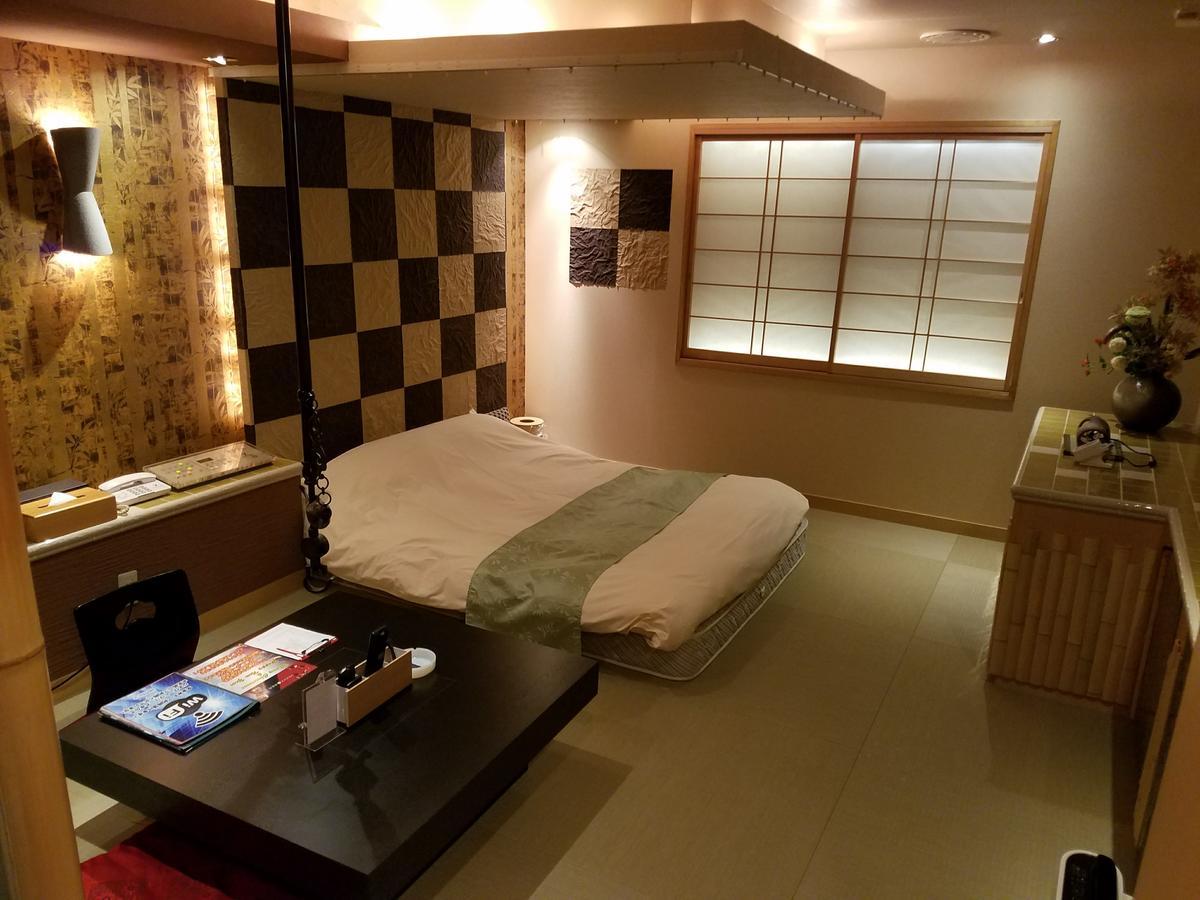Eight Prince Hotel -Adult Only- Tokorozawa Exterior photo
