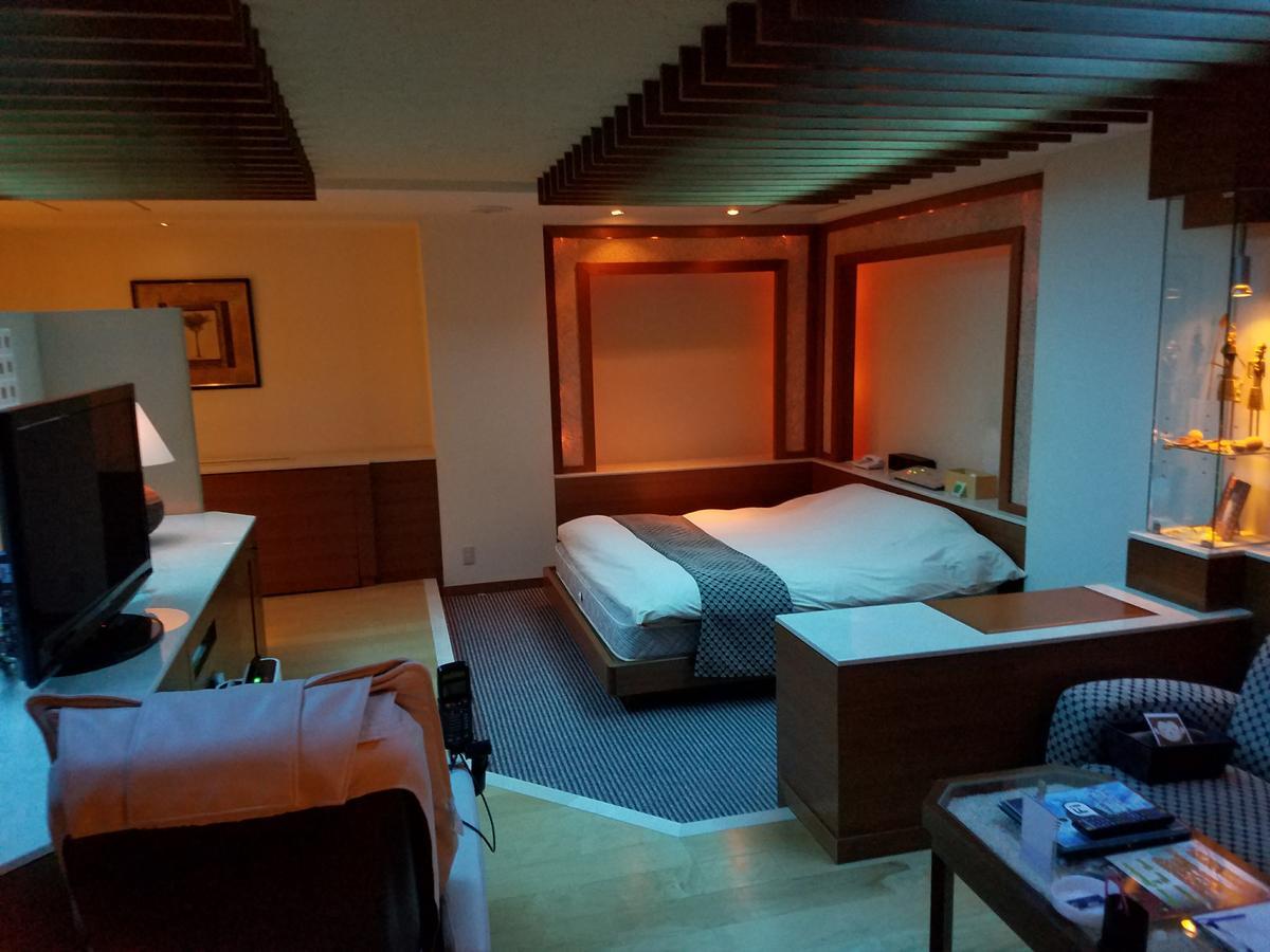 Eight Prince Hotel -Adult Only- Tokorozawa Exterior photo